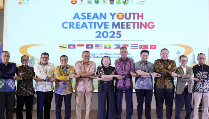 Nanda Satria Dorong Diplomasi Pemuda ASEAN, Gubernur Sumbar Sambut Delegasi 11 Negara dalam Gala Dinner AYCM 2025