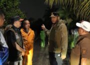 Walikota Padang Tinjau Langsung Warga Yang Terdampak Banjir di Kota Padang