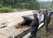 Danrem 032/WBR Turun Langsung Tinjau Lokasi Jalan Lembah Anai yang Terputus Akibat Banjir