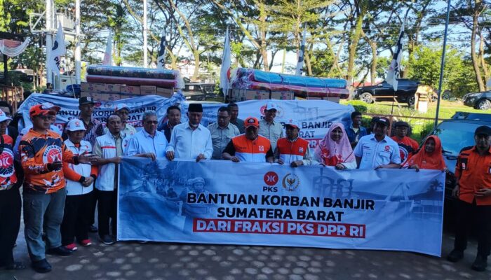 PKS Bergerak Salurkan Bantuan Untuk Korban Bencana Banjir Sumbar