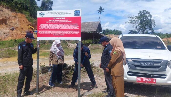 KLHK Pasang Plang Pengawasan di Tiga Lokasi Tambang Padang Pariaman