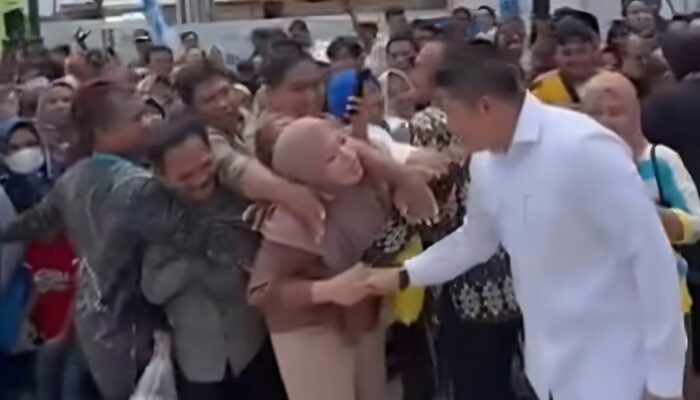 Pemerintah Bekerja Sejak Detik Pertama, Teddy Indra Wijaya: Di Lapangan Banyak yang Berjuang Tanpa Kamera