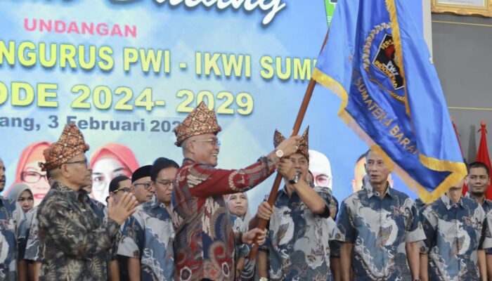 Pelantikan PWI & IKWI Sumbar: Langkah Maju, Harapan Baru, Sejarah Baru