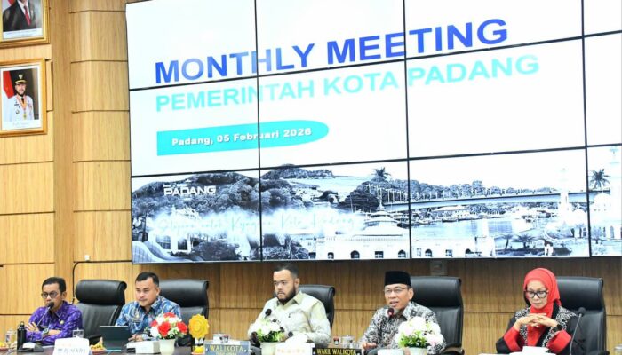 Walikota Fadly Amran Pimpin Rapat Bulanan, Bahas Agenda Strategis Kota Padang