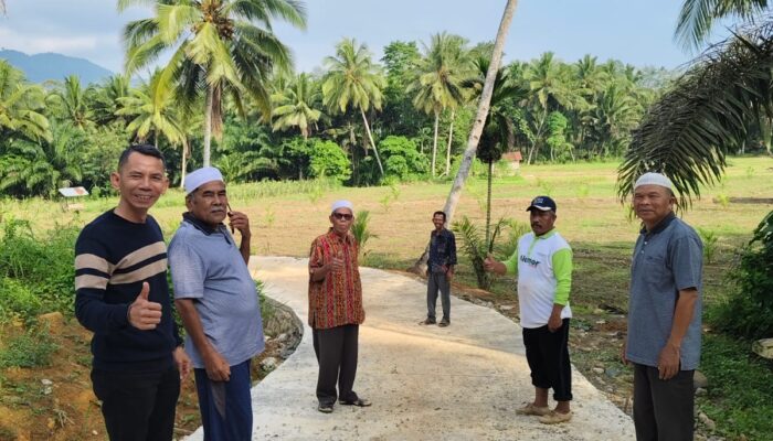 Reses di Rao Pasaman, Ali Muda Tinjau Jalan Usaha Tani Kampung Simaroken