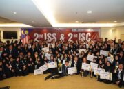 Harumkan Nama Padang Panjang, Dua Siswi SMAN 1 Raih Medali Perunggu di Malaysia