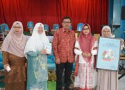 Ngaji Literasi Diniyyah Puteri Hadirkan Dua Penulis Nasional, Ayah dan Anak