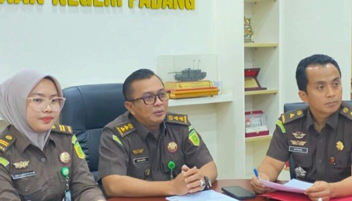 Kejari Padang Bantah Tuduhan Kuasa Hukum Beny Saswin, Penyitaan Rp17,55 M Sah dan Sesuai Prosedur