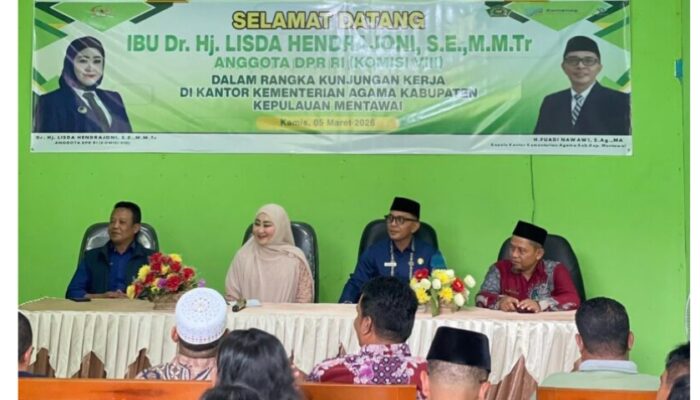 Jelang Idulfitri, Lisda Hendrajoni Minta TPG Guru Madrasah Segera Dicairkan