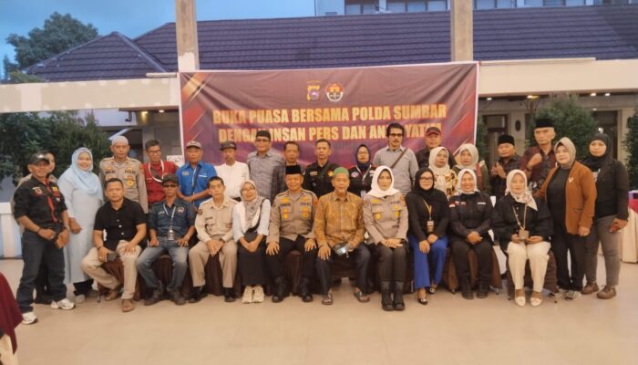 Pererat Silaturahmi, Bid Humas Polda Sumbar Gelar Buka Puasa Bersama Wartawan dan Anak Yatim