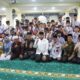 Walikota Padang Resmi Tutup Pesantren Ramadhan 1447 H Serta Serahkan Bantuan Anak Yatim di Masjid Raya Al-Munawwara Surau Gadang