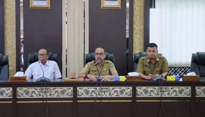 Rapat Perdana 2026, Sekretariat DPRD Sumbar Perkuat Sinergi dengan Tim Ahli