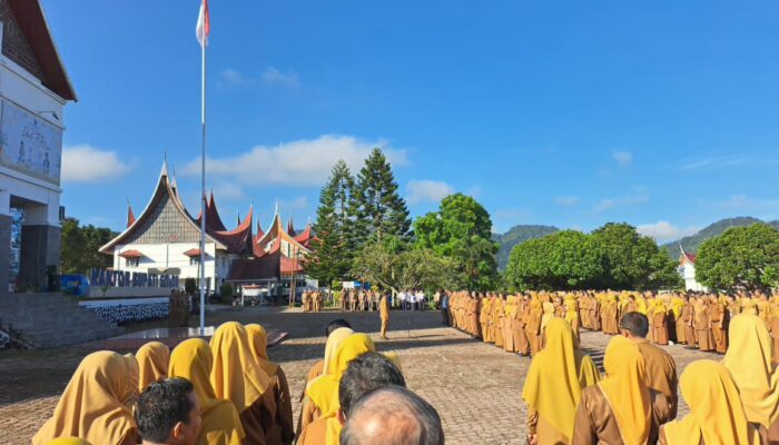 Bupati Solok Pimpin Apel Gabungan Perdana, Soroti Kinerja ASN Usai Idul Fitri 1447 H