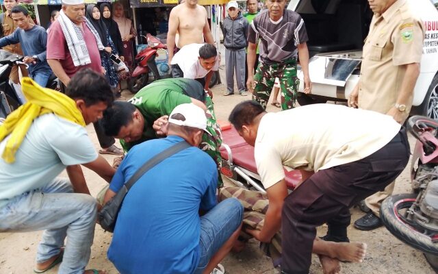 Motor vs Motor di Depan Koramil Singkarak, Dua Pengendara Dilarikan ke RS.