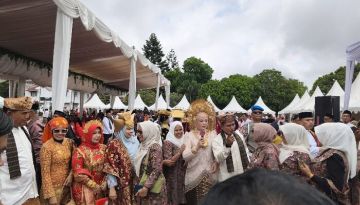 Dekranasda Hadir, Berkarya, dan Berdampak Momentum HUT ke-113 Kabupaten Solok untuk Kebangkitan Industri Kerajinan