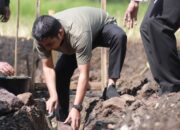 Wali Kota Solok Turun Langsung Goro Bangun Rumah Korban Kebakaran di Tanah Garam