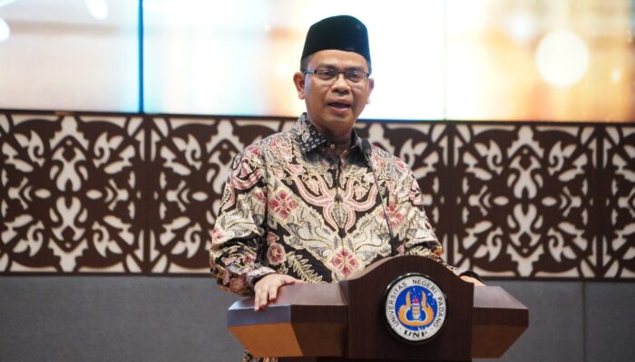 UNP Universitas Negeri Padang Gelar Halal Bihalal dan Lepas Calon Jemaah Haji 1447 H