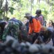 Lintas Seragam Namun Satu Tujuan untuk Pembangunan TMMD di Krangean 
