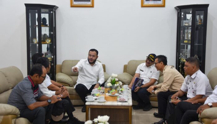 Walikota Padang Terima Kunjungan Pengurus Kampung KB Baringin Sakti Lubuk Begalung