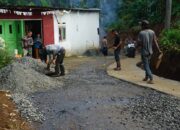 Sentuhan Cairan Aspal Ubah Wajah Jalan Desa Krangean