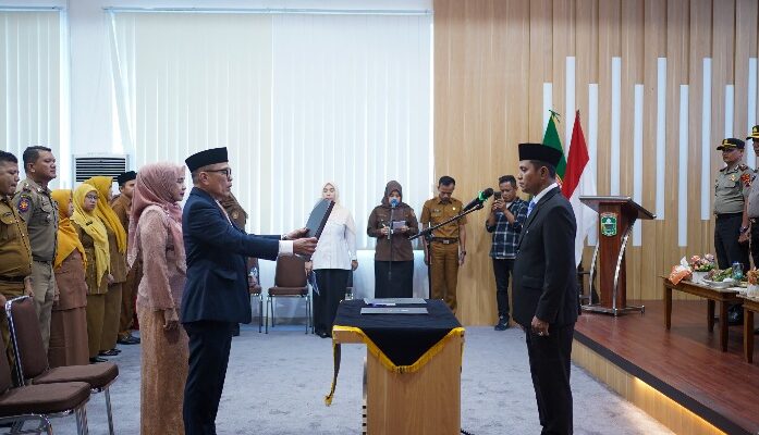 Resmi Dilantik Jadi Pj Sekda Kabupaten Solok, Jefrizal Diharapkan Jadi Motor Penggerak Birokrasi Responsif