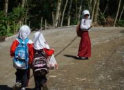 Jalan Baru TMMD Hadirkan Senyum Anak-Anak Desa Krangean