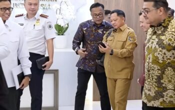 ‎Dony Oskaria Target Laba BUMN Rp450 Triliun di 2029