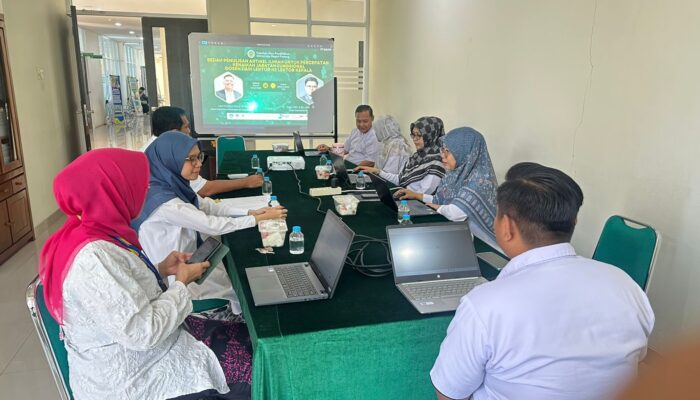 UNP Fokuskan Penguatan Publikasi, FIP Adakan Workshop Penulisan Ilmiah Intensif
