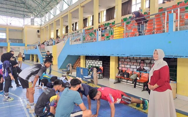 Pantau Langsung Pre Test Atlet, Sekretaris Dispora Kota Solok Puji Kinerja KONI di Bawah Rudi Horizon