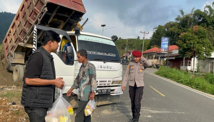 Polres Solok Gelar Bakti Sosial Hari Bhayangkara ke-80, 500 Paket Sembako Disalurkan