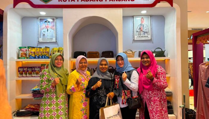 Kuliner hingga Batik Padang Panjang Jadi Incaran Pengunjung Pameran Dekranas di Makassar