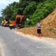 DPUPR Padang Gerak Cepat Bersihkan Longsor Gunung Padang, Akses Jalan Kembali Normal