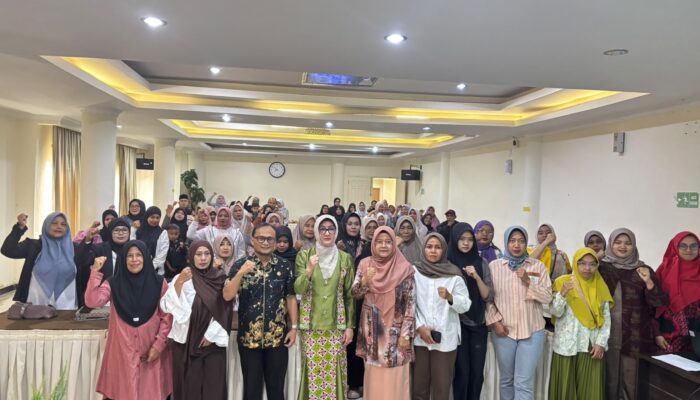 Komunikasi Orang Tua dan Anak Jadi Sorotan dalam Sosialisasi Perlindungan Anak di Padang Panjang