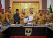 Tapal Batas Tanah Datar-Solok Diserahkan ke Mendagri