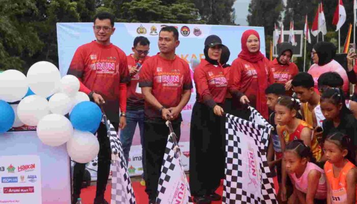 1.360 Peserta Ramaikan Bhayangkara Run Road to Police Women Run 2026 di Kabupaten Solok