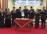 Lima Fraksi DPRD Padang Panjang Kompak Setujui Perubahan APBD 2026