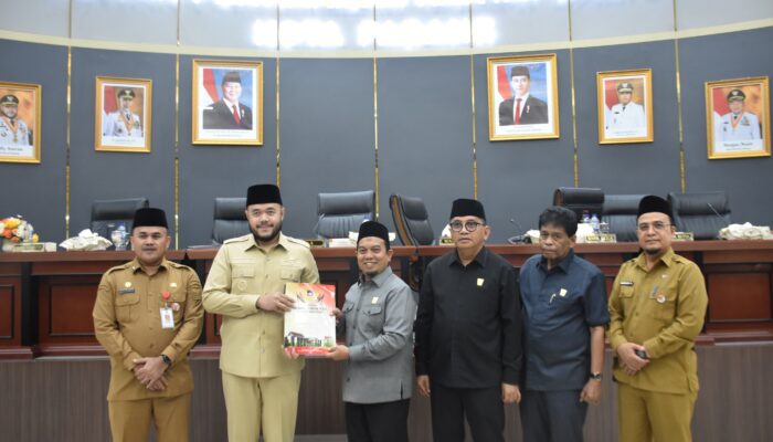 DPRD Padang Terima KUA-PPAS 2027, Gerindra Beri Syarat Sebelum RAPBD Ditetapkan