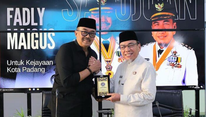 Maigus Nasir Minta Komisi X DPR RI Kawal Revitalisasi Sekolah Rawan Banjir di Padang