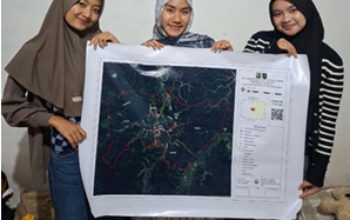 Dorong Digitalisasi dan Potensi Lokal: Mahasiswa KKN Unand Lakukan Pemetaan Potensi UMKM di Nagari Padang Sibusuk