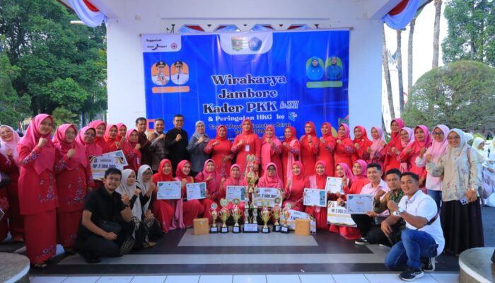 TP-PKK Pasaman Boyong Sejumlah Gelar Juara di Bukittinggi, Bupati Welly Suhery: Luar Biasa dan Patut Dibanggakan