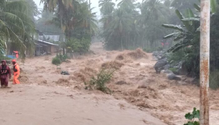 Sungai Lubuk Minturun Meluap, Warga Kampung Apa Dievakuasi