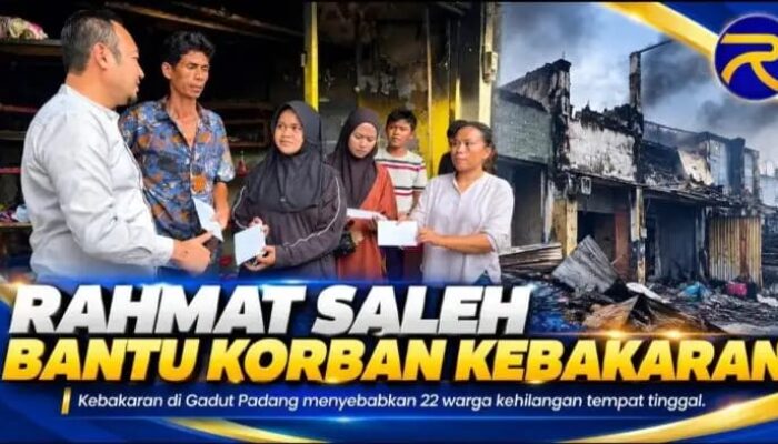 Rahmat Saleh Tinjau Kebakaran di Limau Manis Padang, Salurkan Bantuan Untuk Korban