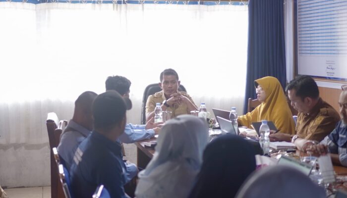 Air Bersih Kerap Macet, Bupati Solok Panggil Perumda Tirta Solok Nan Indah untuk Evaluasi