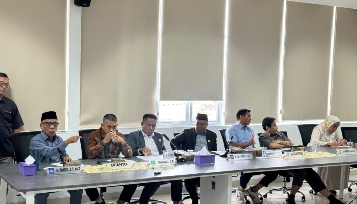 DPRD Padang Kawal Hak Pasien BPJS dan 10 Tuntutan Driver Maxim