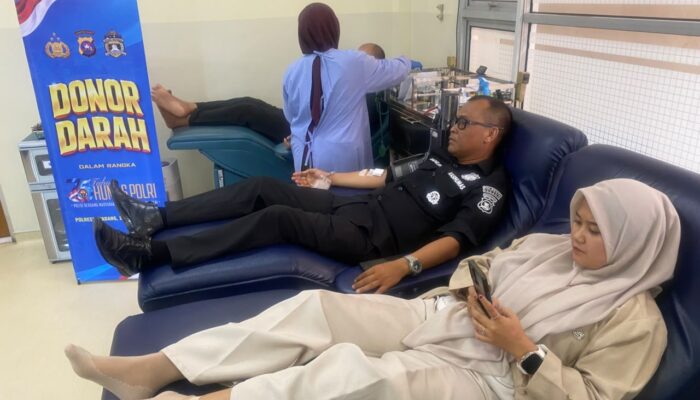 HUT Humas Polri ke-75, Humas Polresta Padang Gelar Bakti Sosial dan Donor Darah
