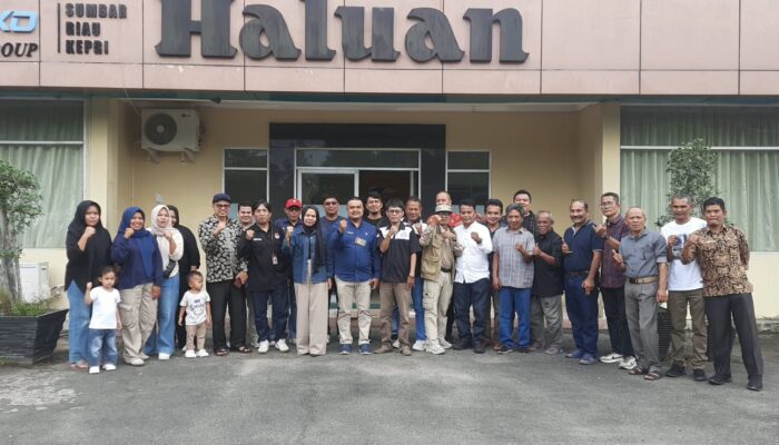 Usai dari Padang Ekspres, Rombongan Wartawan dari Pasaman Melanjutkan Kunjungan ke Harian Haluan di Padang