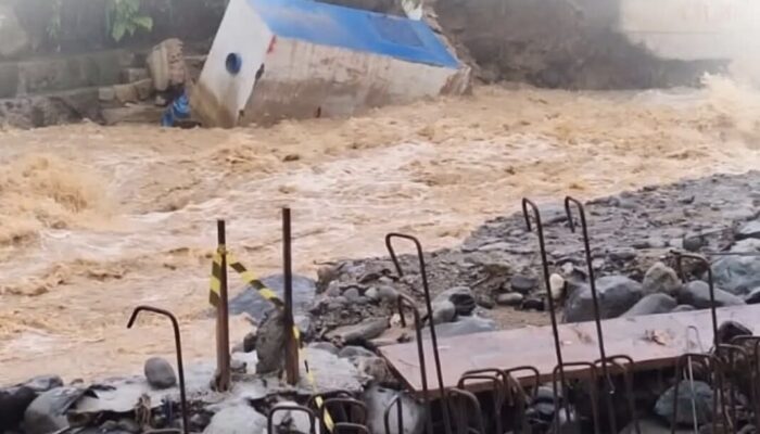 Debit Sungai Meningkat, Lima Intake Perumda Air Minum Padang Terkendala
