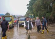 Hari Ketiga Tanggap Darurat, Bupati Solok Pantau Pembersihan Material Banjir Bandang
