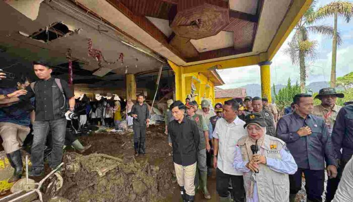 Wapres Gibran Tinjau Dampak Banjir Bandang Solok, Akses Utama Diminta Segera Dipulihkan